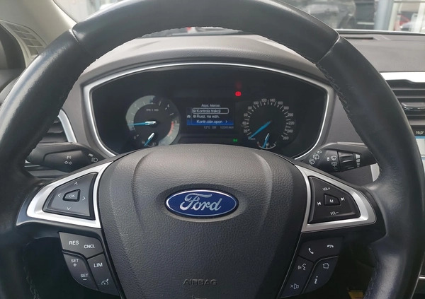 Ford Mondeo cena 62500 przebieg: 122500, rok produkcji 2018 z Tyszowce małe 704